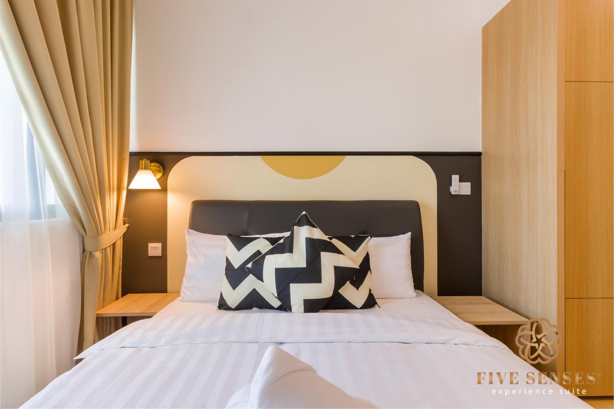 The Colony & The Luxe Signature Suites, Klcc Κουάλα Λουμπούρ Δωμάτιο φωτογραφία