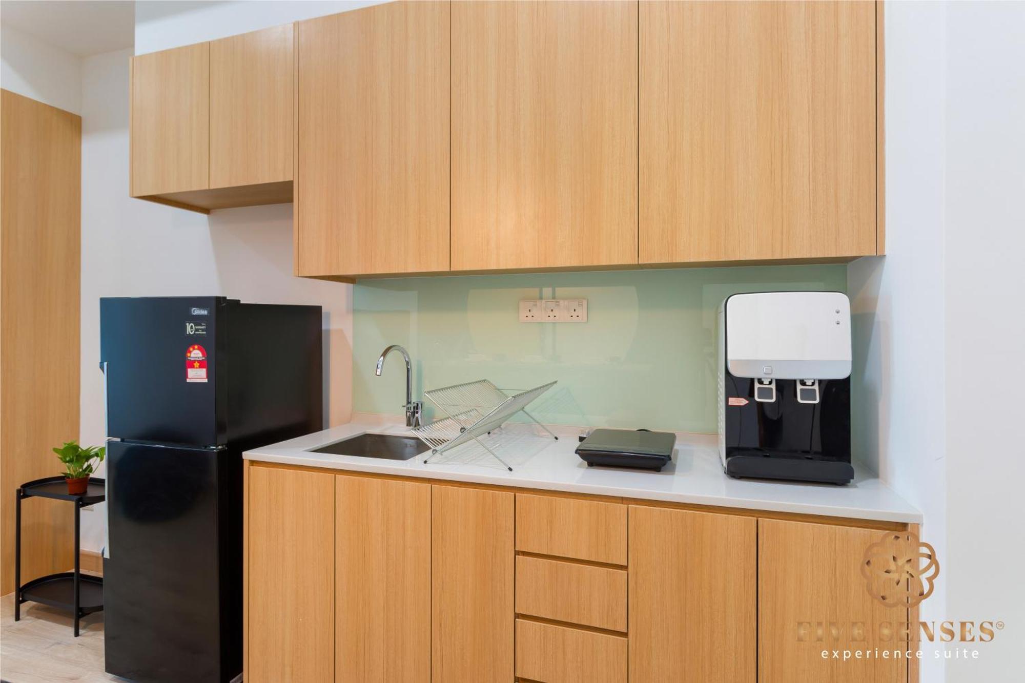 The Colony & The Luxe Signature Suites, Klcc Κουάλα Λουμπούρ Δωμάτιο φωτογραφία